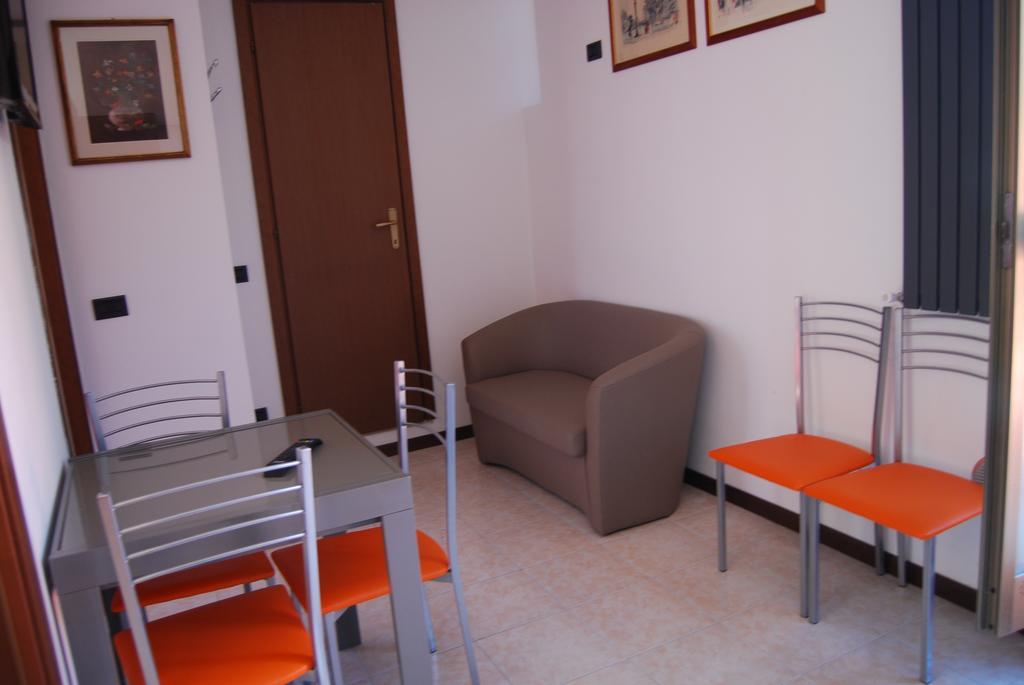 Appartamenti Corneliani II Sirmione Exterior foto
